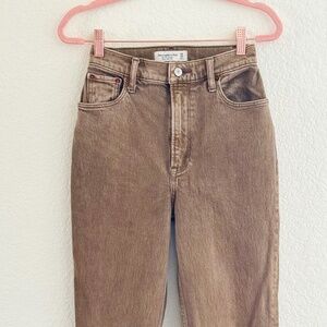 Abercrombie & Fitch ’90s Straight Ultra High Rise Jeans | Brown Denim | Size 24